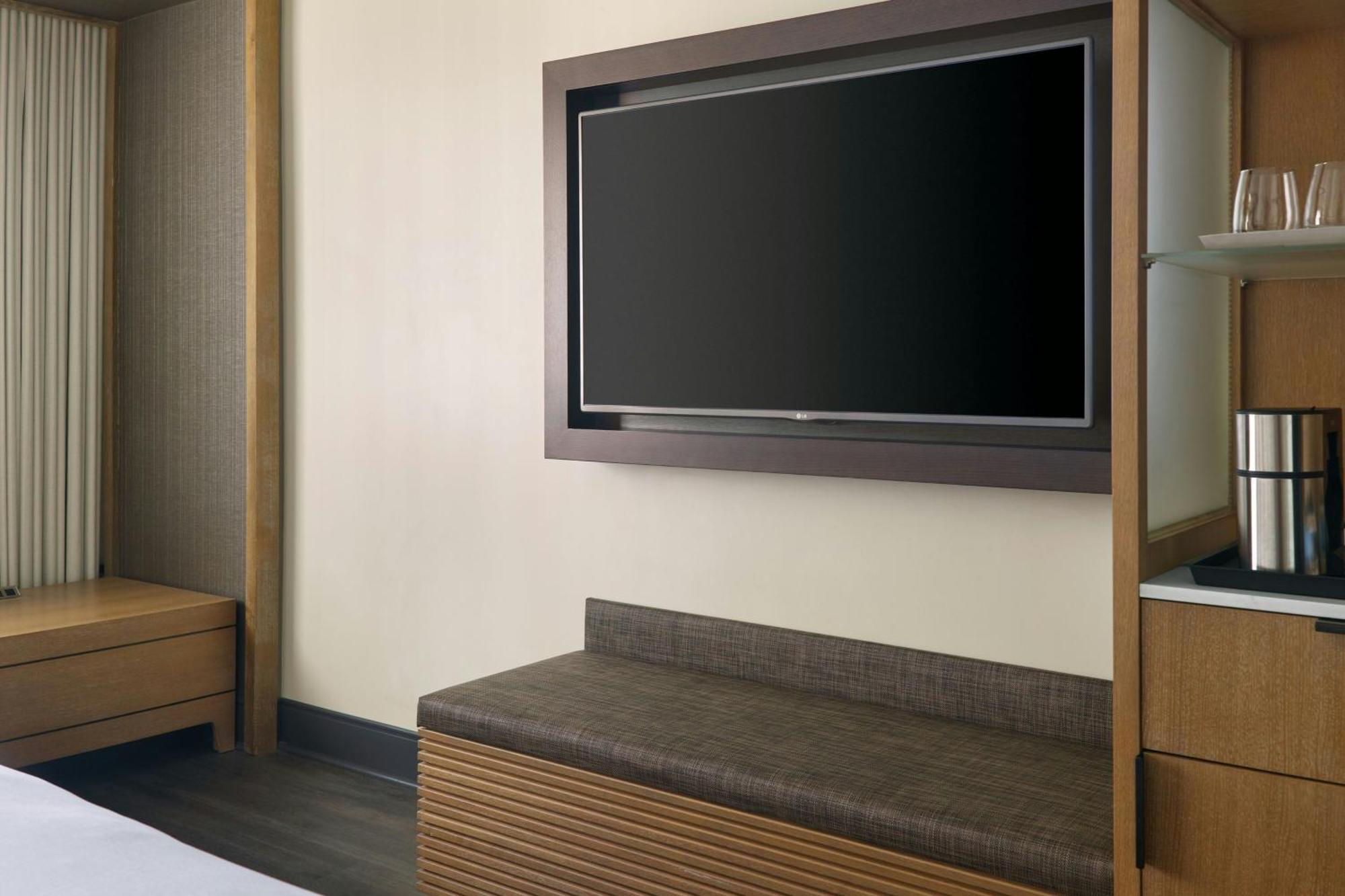 Executive King Room with City View
